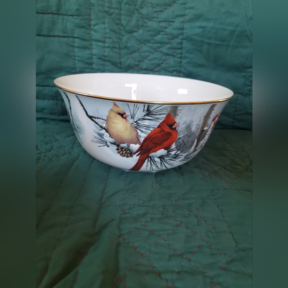 RARE Lenox Winter Greetings Large SCENIC Serving Bowl. NEW in Original Box